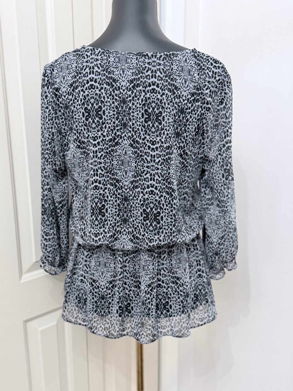 Wish Black White Animal Print Blouse Peplum Gold Button Front Large - Picture 6 of 11